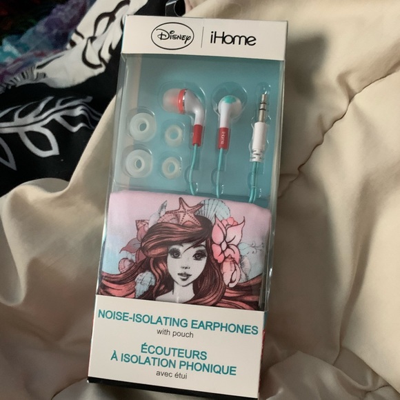 Disney iHome noise-isolating earphones